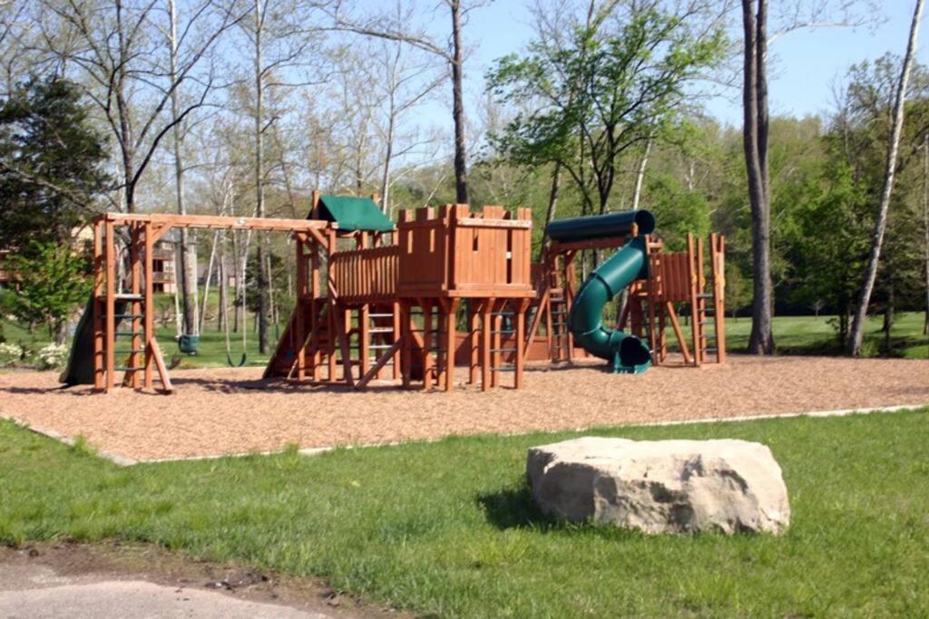 Couples Condo Retreat Overlooking Golf Course Branson West Eksteriør bilde