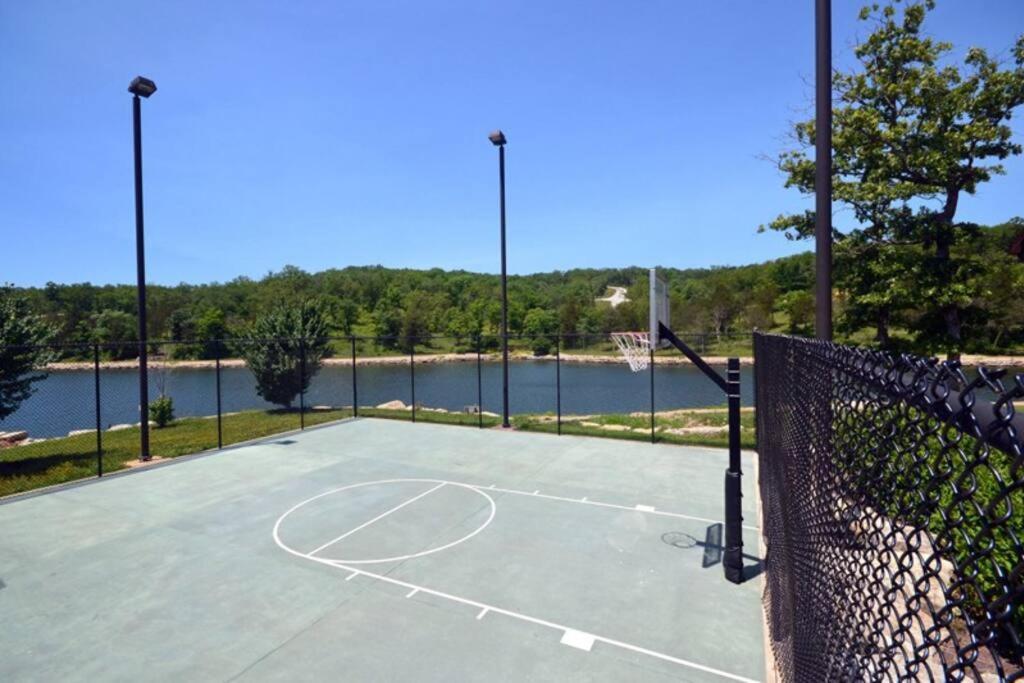 Couples Condo Retreat Overlooking Golf Course Branson West Eksteriør bilde