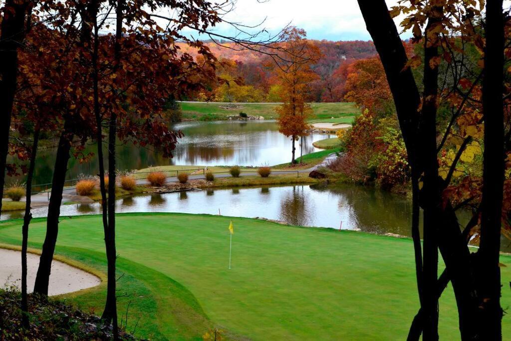 Couples Condo Retreat Overlooking Golf Course Branson West Eksteriør bilde